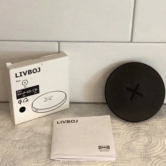 IKEA LIVBOJ Wireless Charger Black 904.470.58, NEW IN BOX - Picture 2 of 2